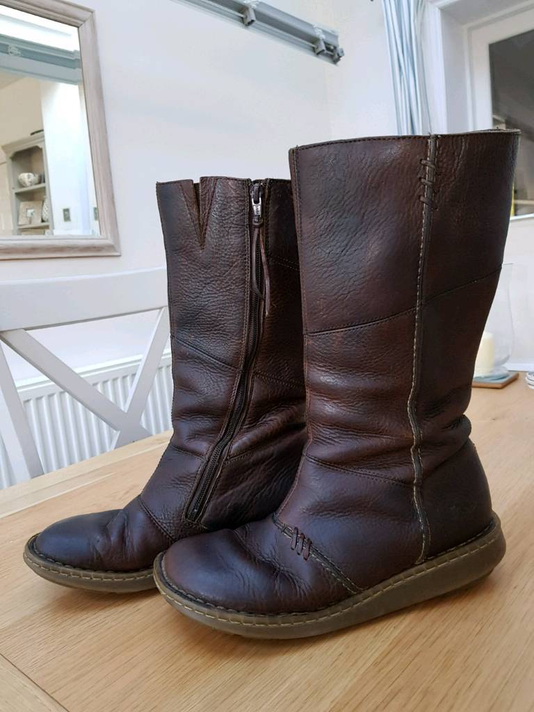 dr martens women's new authentic wedge calf boot